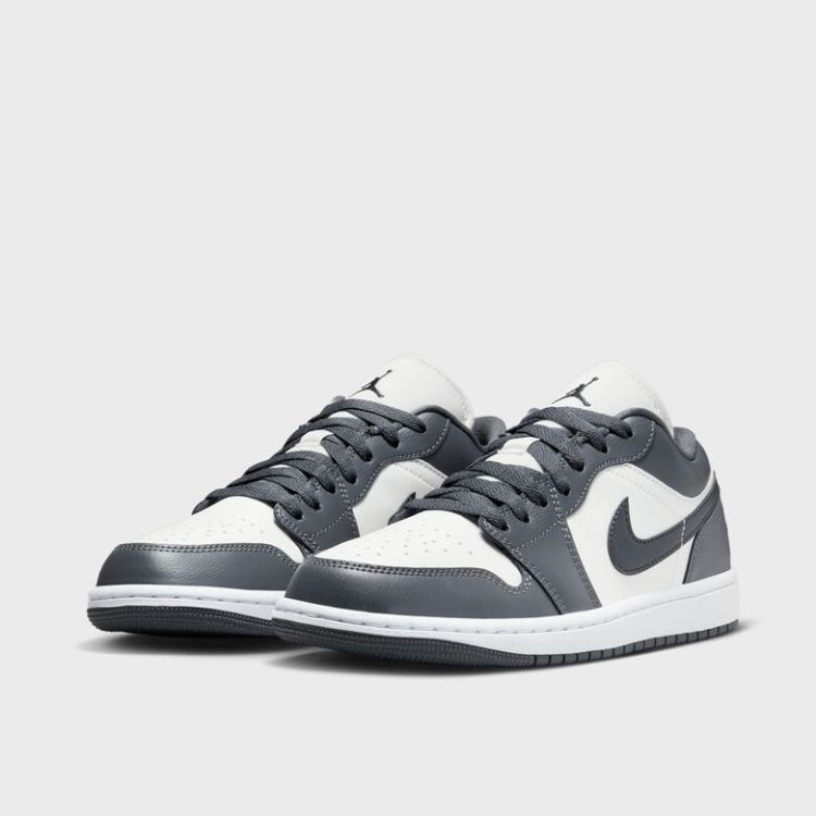 WMNS Air Jordan 1 Low