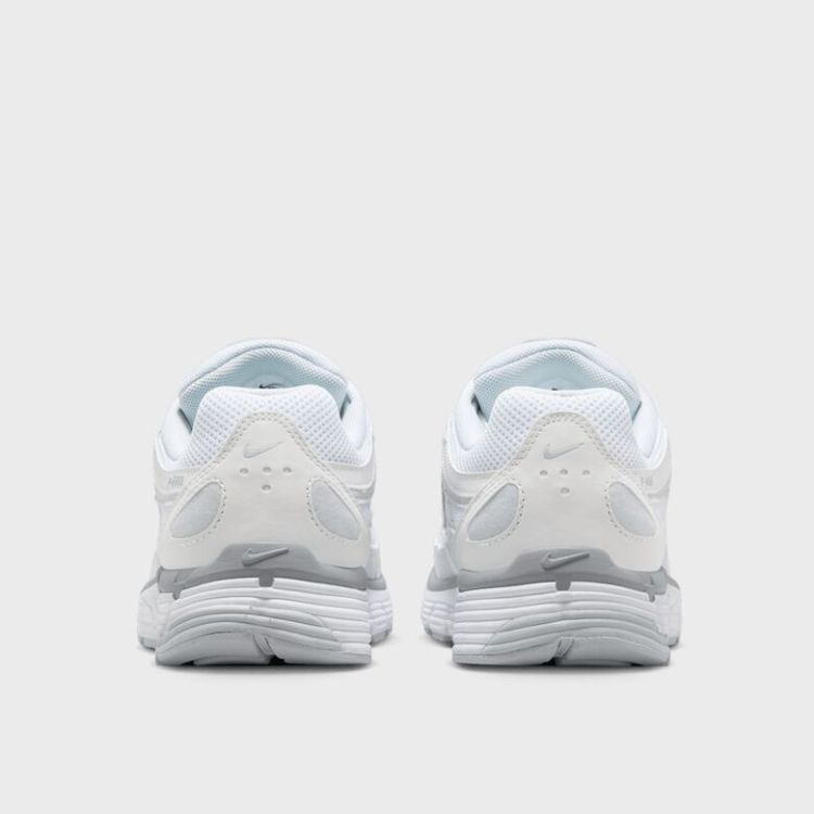 WMNS P-6000