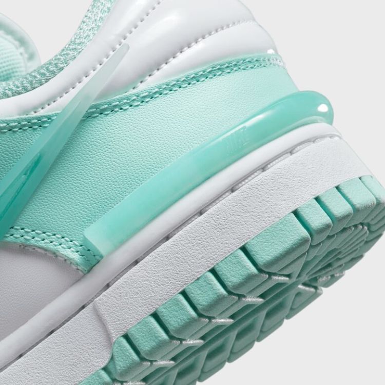 WMNS Dunk Low Twist