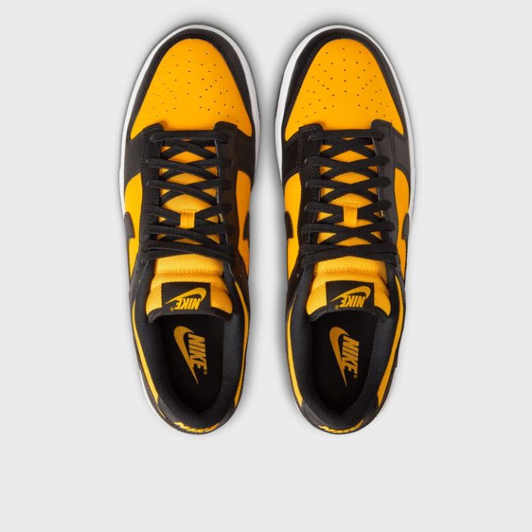 Dunk Low Retro
