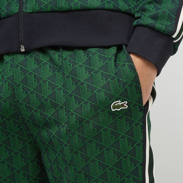Trackpants
