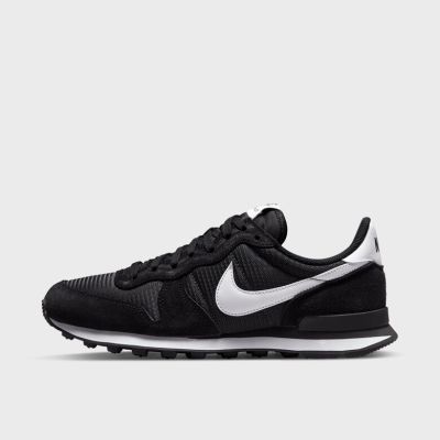 WMNS Internationalist