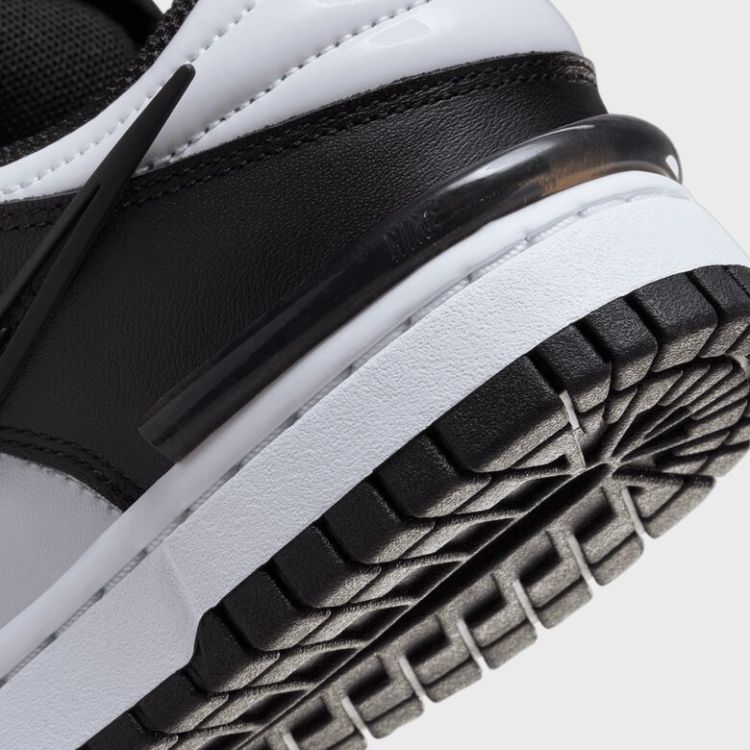 WMNS Dunk Low Panda Twist