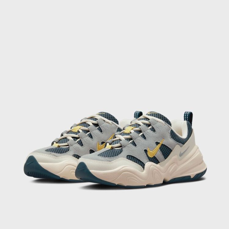 WMNS Tech Hera