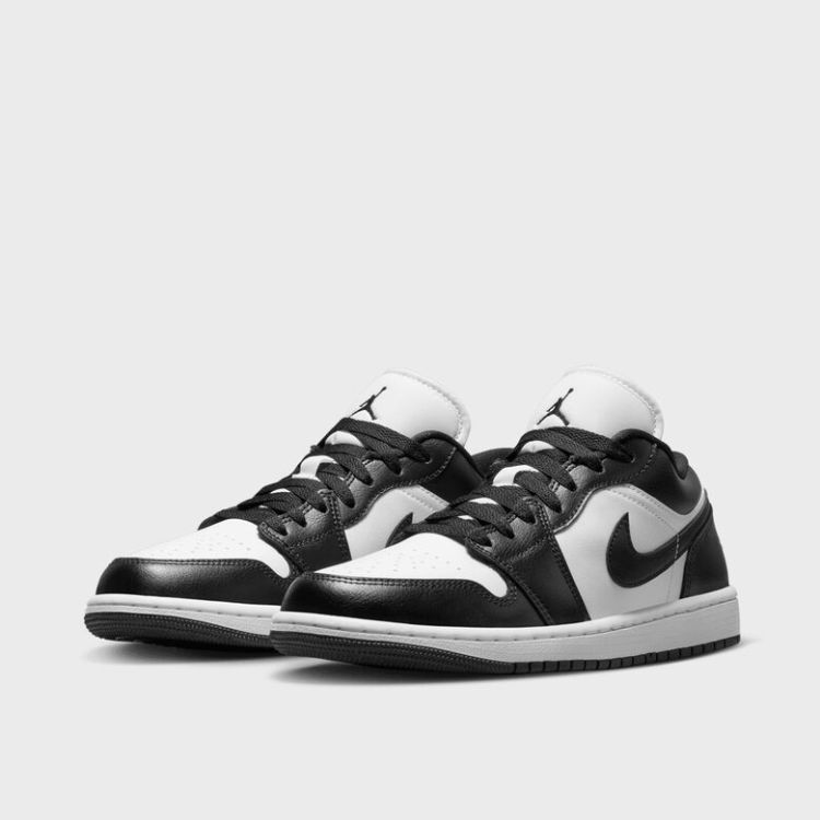 WMNS Air Jordan 1 Low