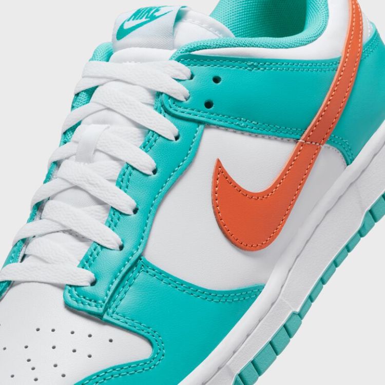 Dunk Low Retro