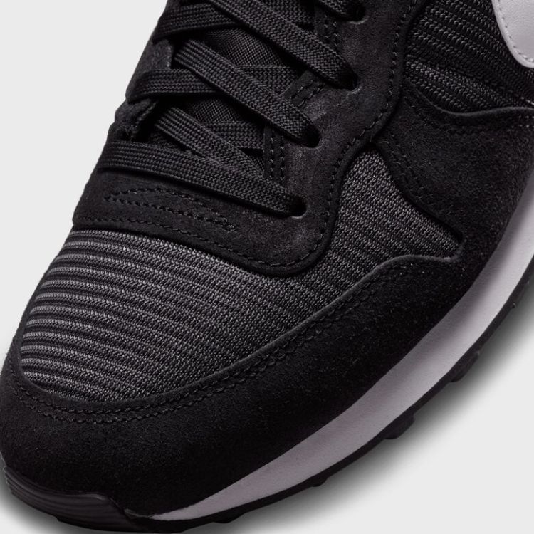 WMNS Internationalist