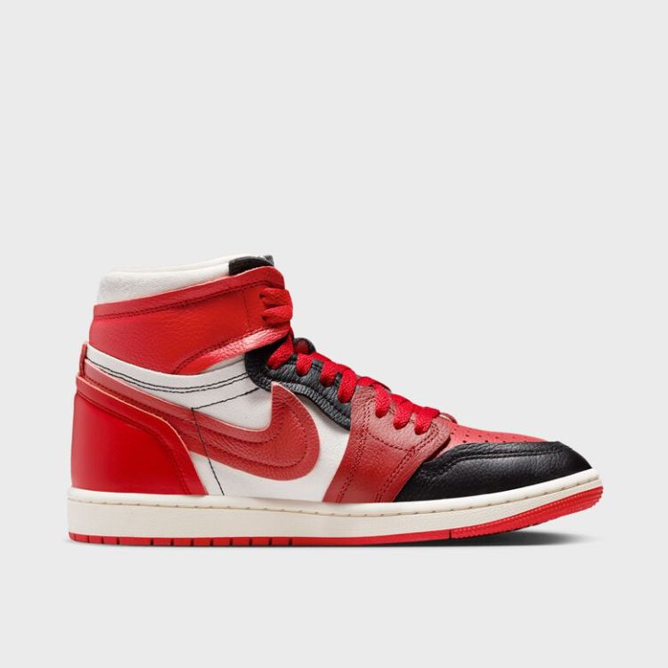 WMNS Air Jordan 1 MM High