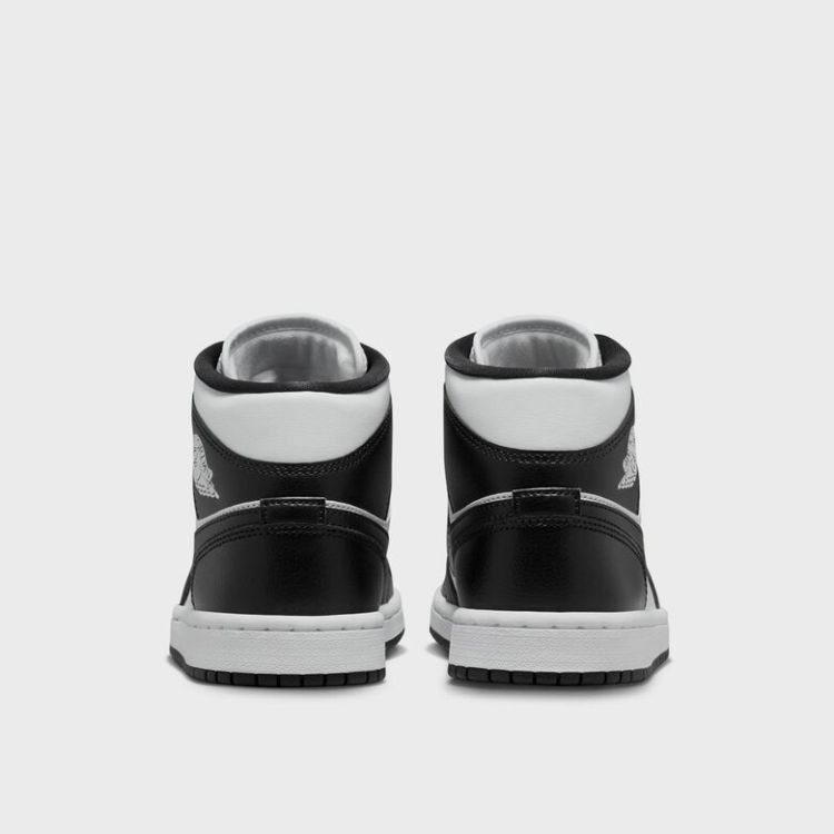 WMNS Air Jordan 1 Mid