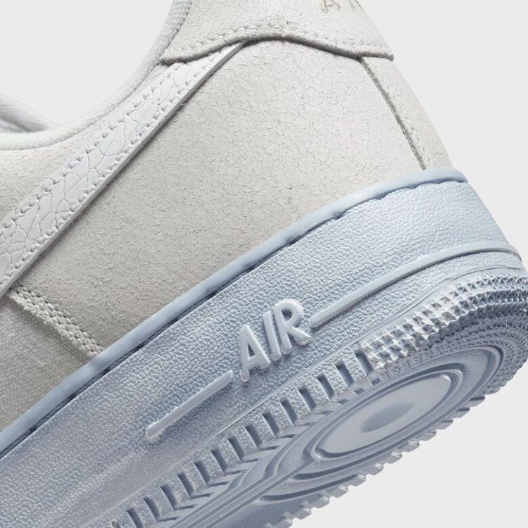 Air Force 1 '07 LV8 EMB