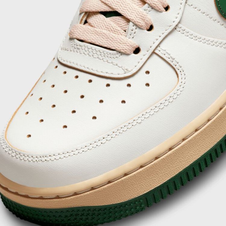 WMNS Air Force 1 '07 LV8