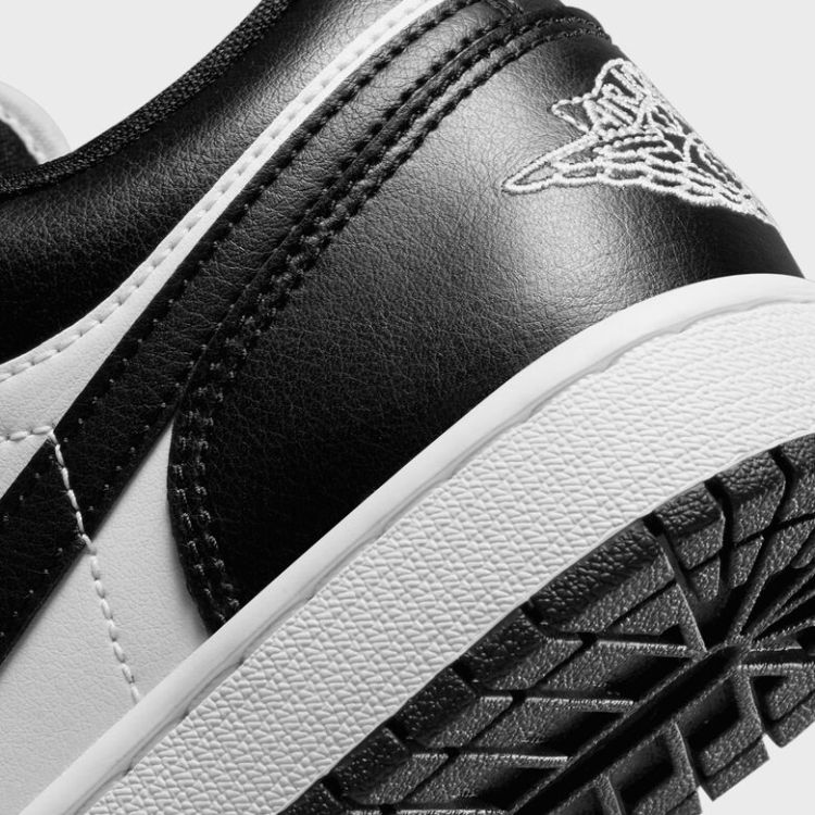 WMNS Air Jordan 1 Low