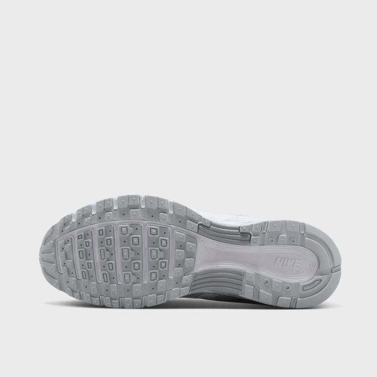 WMNS P-6000
