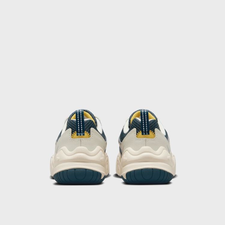 WMNS Tech Hera