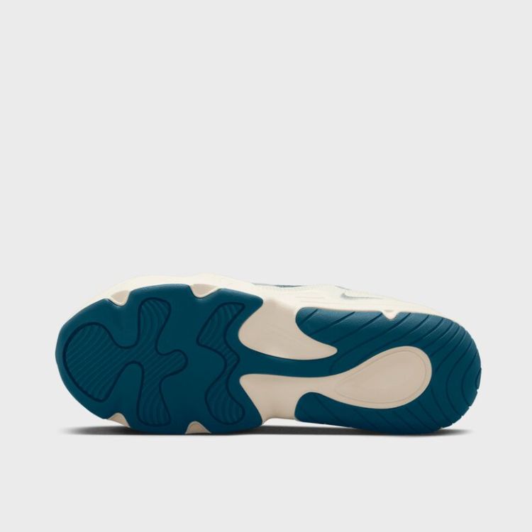 WMNS Tech Hera