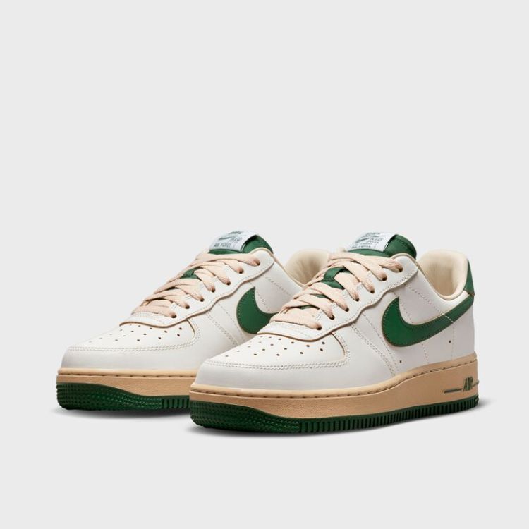 WMNS Air Force 1 '07 LV8