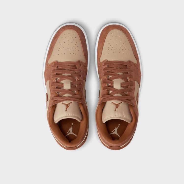 WMNS Air Jordan 1 Low SE