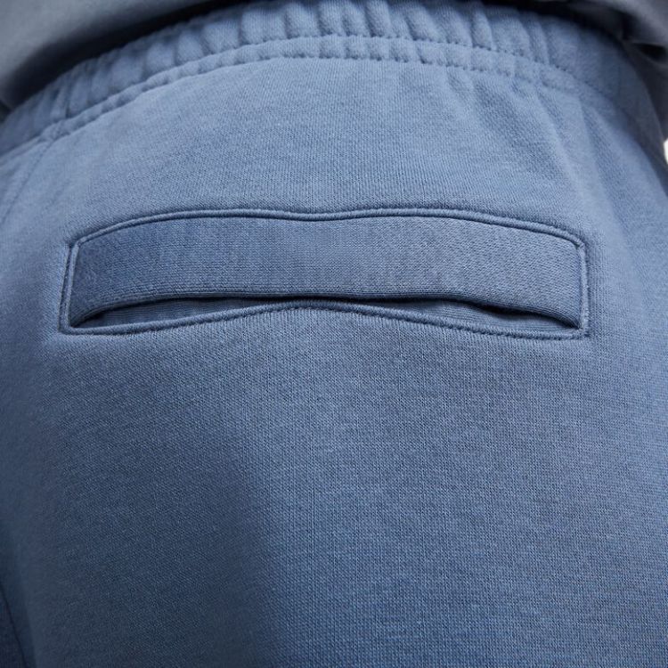 Club Men's Graphic Shorts