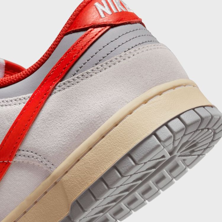 Dunk Low SE