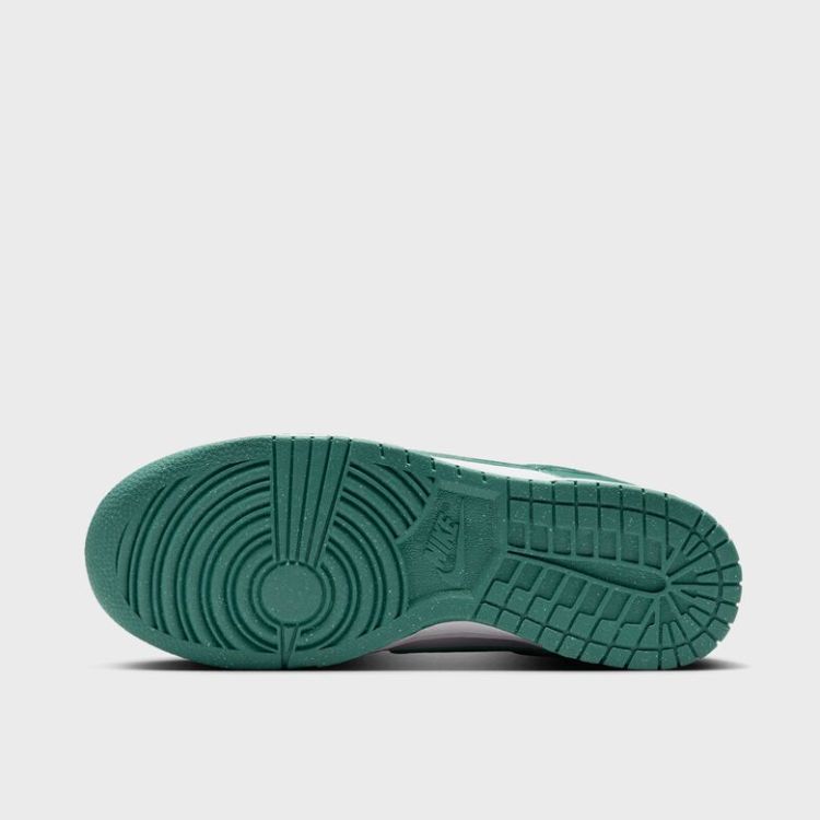 WMNS Dunk Low