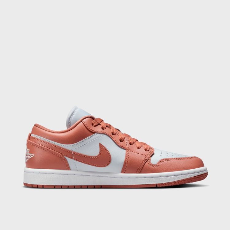 WMNS Air Jordan 1 Low