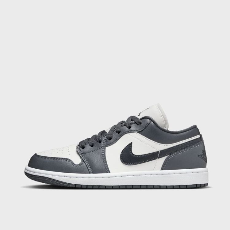 WMNS Air Jordan 1 Low