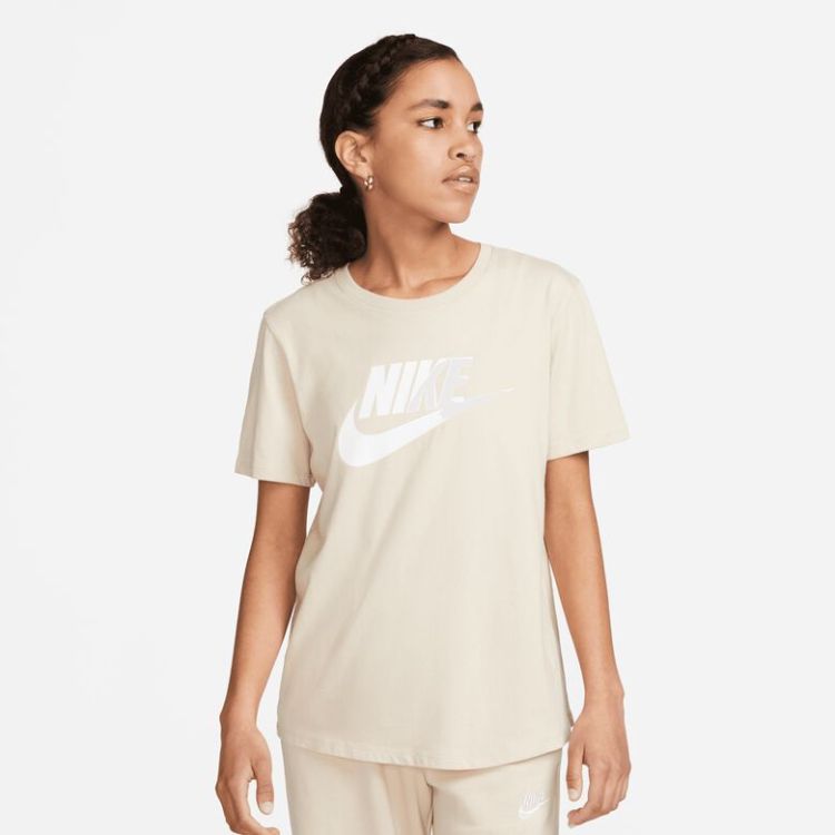 Sportswear Essentials Logo T-Shirt