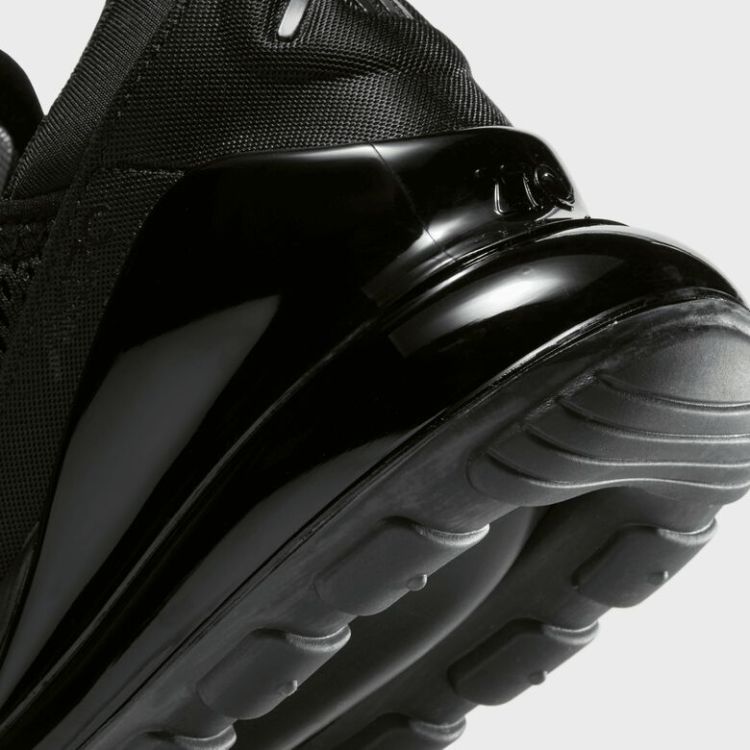 Air Max 270