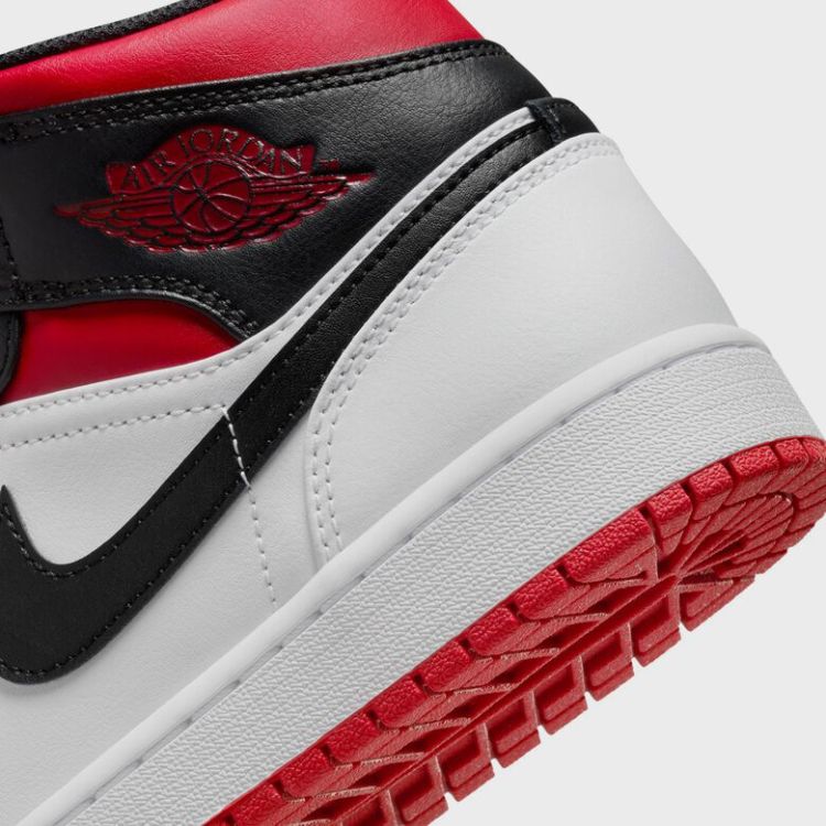 Air Jordan 1 Mid
