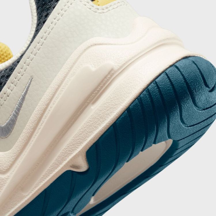 WMNS Tech Hera