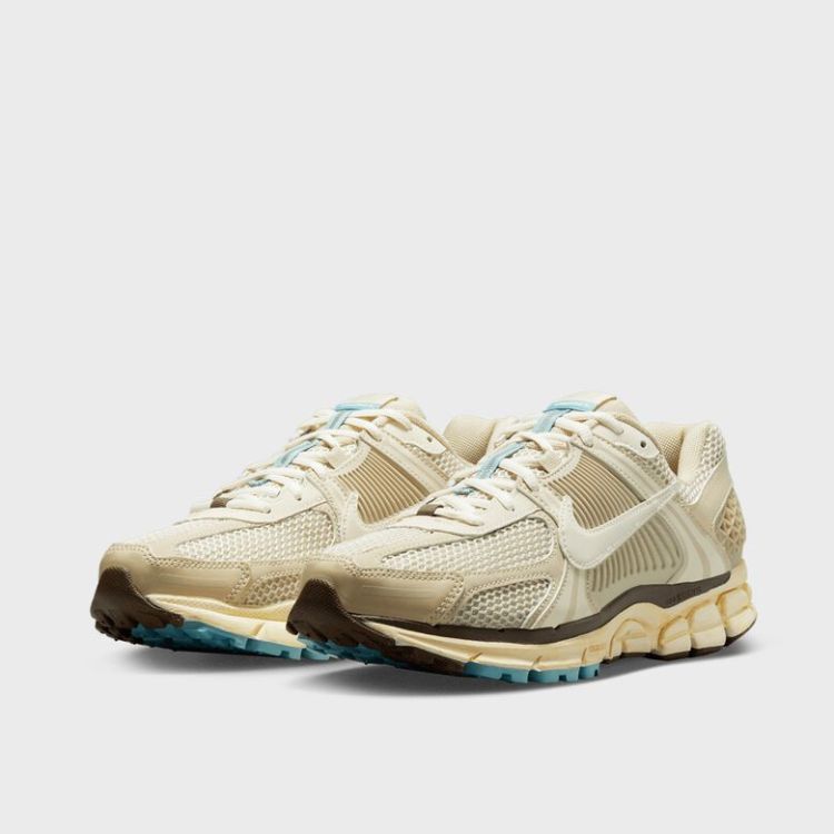 WMNS Zoom Vomero 5